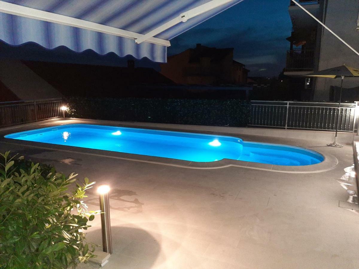 Apartments Vinka Подстрана Экстерьер фото